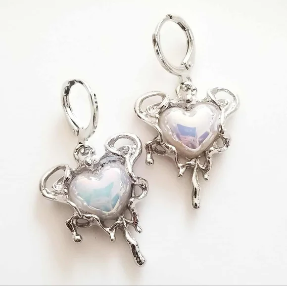 NEW Dolls Kill Cyberpunk Y2K Style Silver Earrings w/ Iridescent Dripping Hearts - Picture 3 of 6